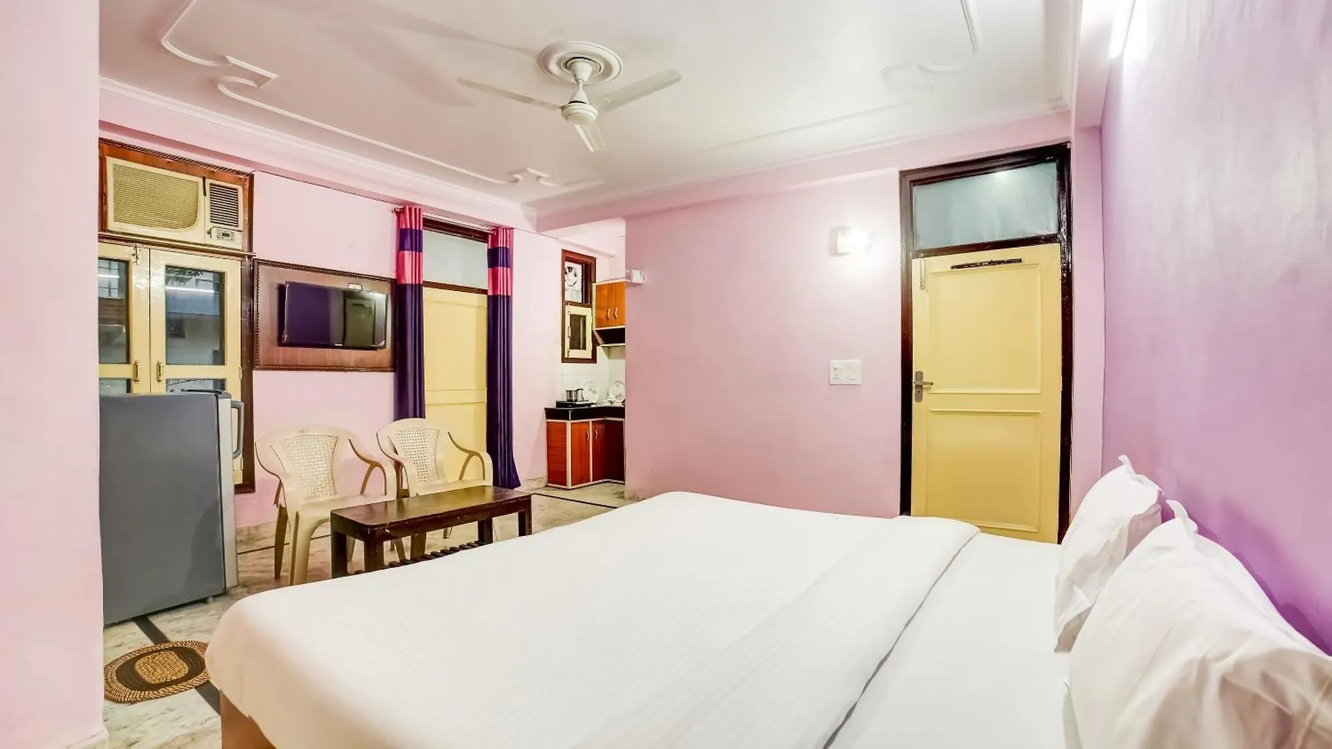Διαμέρισμα Hotel O Royal Homes Inn Γκουργκάον