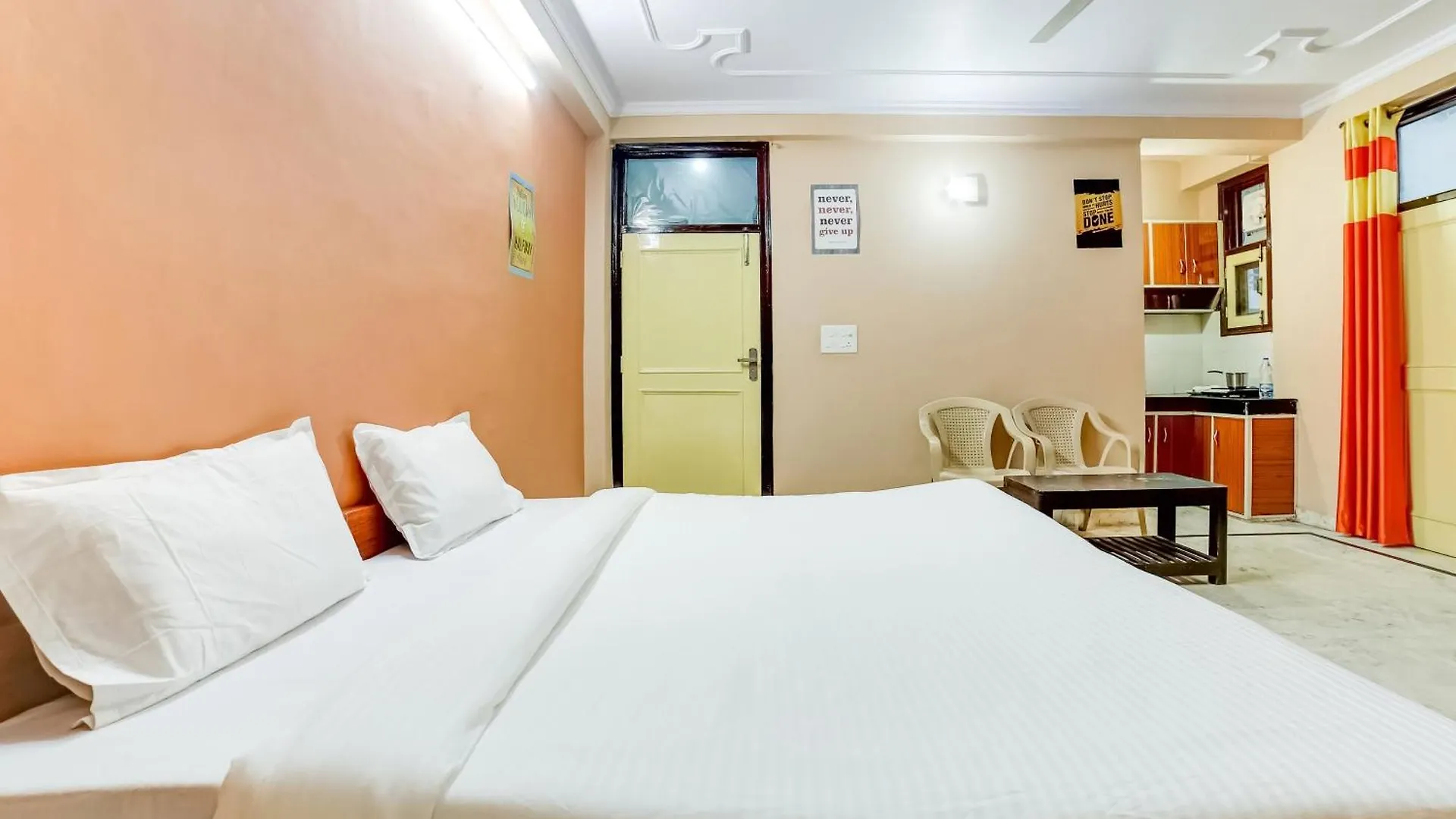 Hotel O Royal Homes Inn Γκουργκάον Ινδία